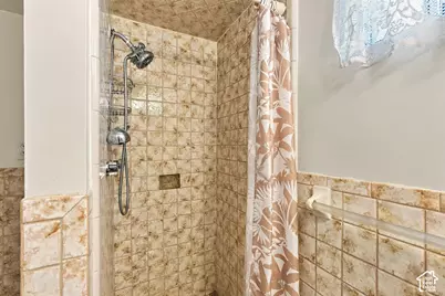 5454 Elaine Ave, West Valley, UT 84120 - Photo 22