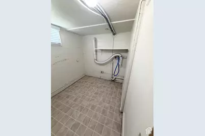 4910 S 900 E, Murray, UT 84117 - Photo 22