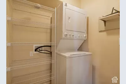 482 S 2500 W #8, Springville, UT 84663 - Photo 4