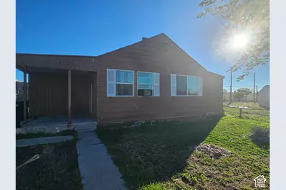 154 Berkley Ave, East Carbon, UT 84520 - Photo 2