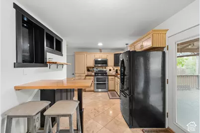 5698 S Mirkwood Ln, Taylorsville, UT 84129 - Photo 8