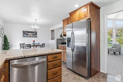 749 N Church St W, Layton, UT 84041 - Photo 10