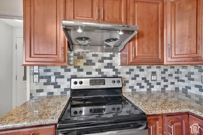 447 E 550 S, Bountiful, UT 84010 - Photo 12
