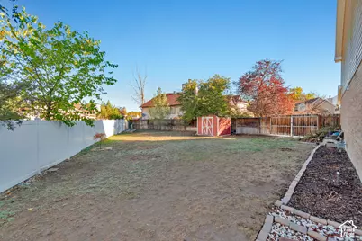 802 E Tara Cir, Midvale, UT 84047 - Photo 24