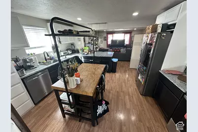 384 E Doreen St, Murray, UT 84107 - Photo 10