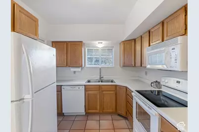 1250 E 300 S, Salt Lake City, UT 84102 - Photo 12