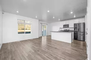 1353 S Fox Run Ave, Santaquin, UT 84655 - Photo 2