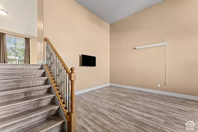 1053 Bellingham Ct, North Salt Lake, UT 84054 - Photo 6