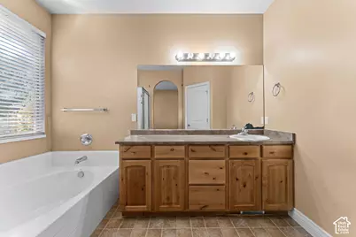 1053 Bellingham Ct, North Salt Lake, UT 84054 - Photo 22