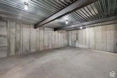 323 W 4300 N, Pleasant View, UT 84414 - Photo 32