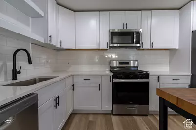 2515 S Parkcrest Dr, West Valley, UT 84119 - Photo 8