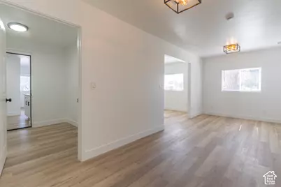 2515 S Parkcrest Dr, West Valley, UT 84119 - Photo 10