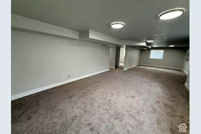 2673 N 1100 E, Layton, UT 84040 - Photo 36