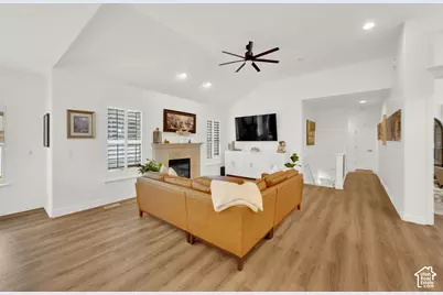 2601 S Davis Blvd, Bountiful, UT 84010 - Photo 6