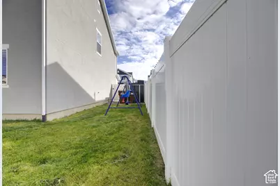 3855 S 2970 W, West Haven, UT 84401 - Photo 32