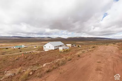 27215 N Highway 6, Helper, UT 84526 - Photo 6