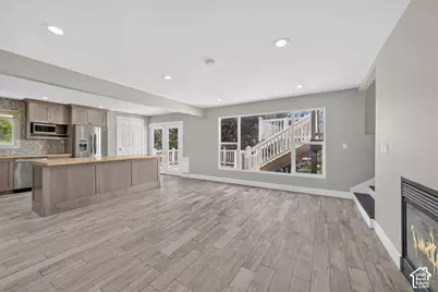 10754 S 1225 E, Sandy, UT 84094 - Photo 8