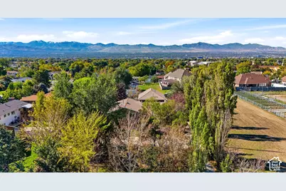10754 S 1225 E, Sandy, UT 84094 - Photo 44