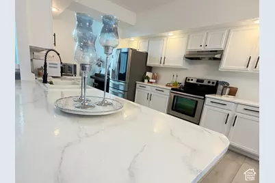 8713 S McGinnis Ln W, West Jordan, UT 84081 - Photo 4