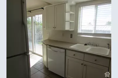3166 S Linden St, Bountiful, UT 84010 - Photo 6