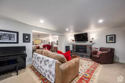 3217 E Fort Union Blvd, Cottonwood Heights, UT 84121 - Photo 32