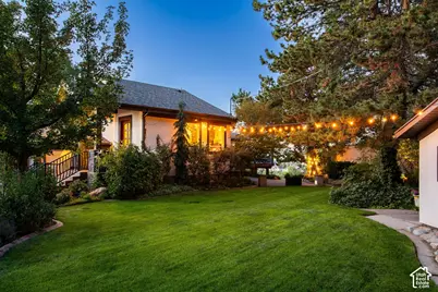 3217 E Fort Union Blvd, Cottonwood Heights, UT 84121 - Photo 2