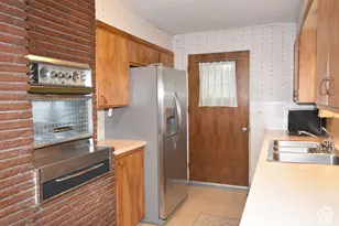 45 W 200 N, Santaquin, UT 84655 - Photo 12