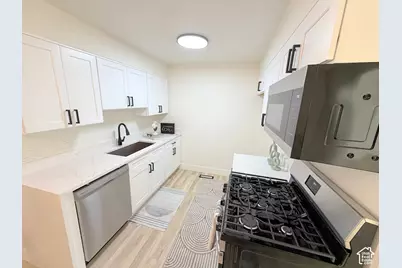127 E 1100 N #4, Bountiful, UT 84010 - Photo 6