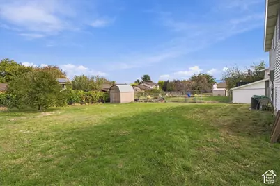 5250 W Begonia Cir, West Jordan, UT 84081 - Photo 22