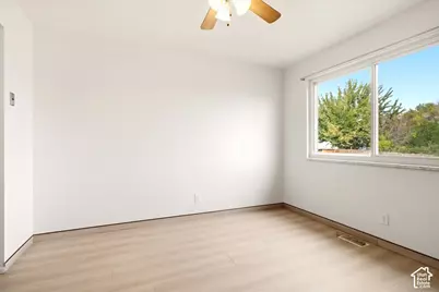 5250 W Begonia Cir, West Jordan, UT 84081 - Photo 6