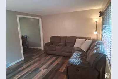 976 E 500 N, Ogden, UT 84404 - Photo 2