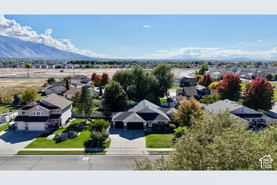 169 W 2050 N, Harrisville, UT 84414 - Photo 54