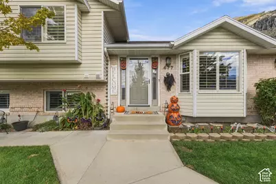 477 E 1050 N, Springville, UT 84663 - Photo 2