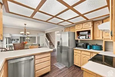 3854 W 7875 S, West Jordan, UT 84088 - Photo 8