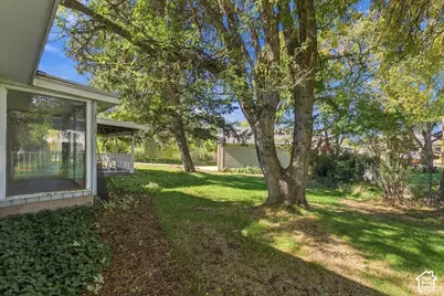6058 S Linden Way, Holladay, UT 84121 - Photo 8