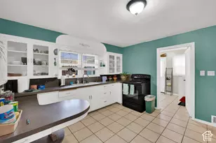 310 S Center St, Santaquin, UT 84655 - Photo 8