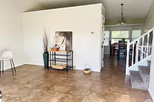 278 W 2000 S, Clearfield, UT 84015 - Photo 6