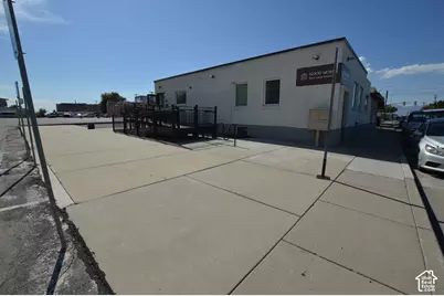 140 E 4800 S, Murray, UT 84107 - Photo 2