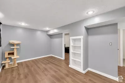 574 W 1950 N, Clinton, UT 84015 - Photo 10