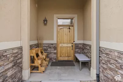 858 S Pheasant Run W, Orem, UT 84058 - Photo 4