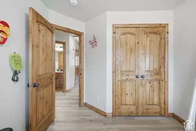 858 S Pheasant Run W, Orem, UT 84058 - Photo 46