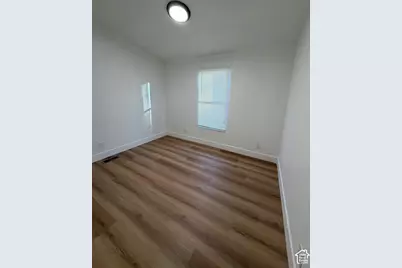 75 W 250 N, Clearfield, UT 84015 - Photo 6