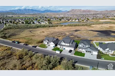 704 S Water Way Rd, Lehi, UT 84043 - Photo 32
