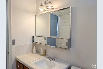 256 E Tennyson Ave, Sandy, UT 84070 - Photo 18