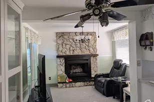 256 E Tennyson Ave, Sandy, UT 84070 - Photo 4