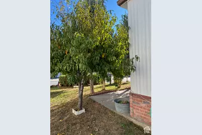 239 E Detroiter Ave #303, Murray, UT 84107 - Photo 2
