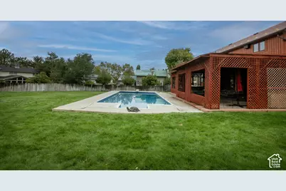 9650 S Buttonwood Dr E, Sandy, UT 84092 - Photo 4
