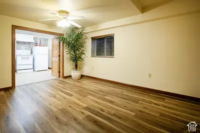 9650 S Buttonwood Dr E, Sandy, UT 84092 - Photo 38