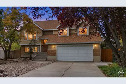 121 W Magic Dr, Murray, UT 84107 - Photo 2