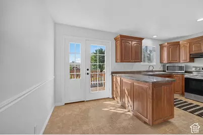 121 W Magic Dr, Murray, UT 84107 - Photo 14